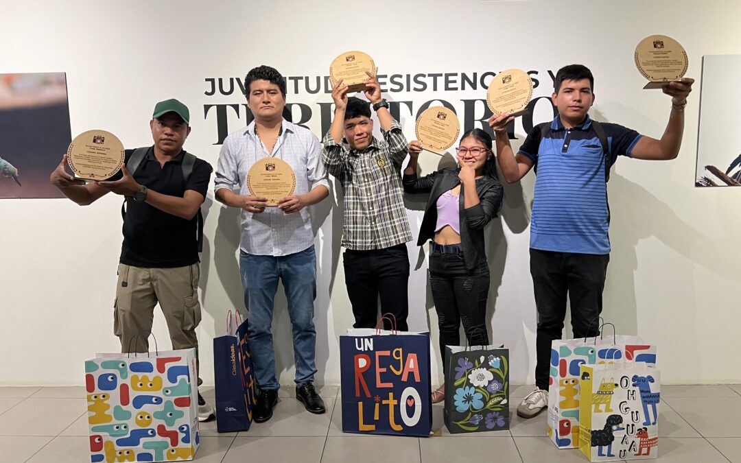 Inauguran la muestra fotográfica “Juventud, Resistencias y Territorio” premiando al talento joven.
